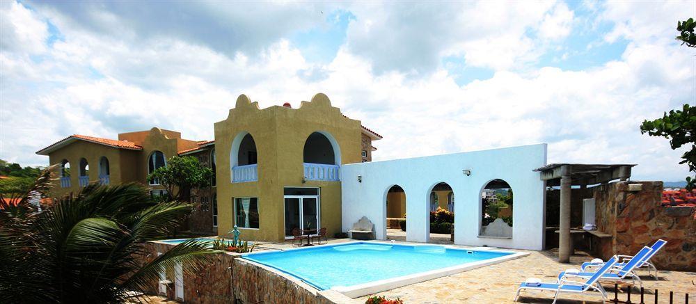 Villas & Resort Luz De Luna ซานตา ครูซ ฮัวทุลโก ภายนอก รูปภาพ