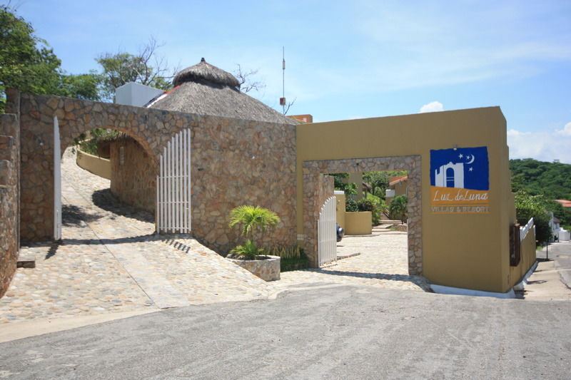 Villas & Resort Luz De Luna ซานตา ครูซ ฮัวทุลโก ภายนอก รูปภาพ
